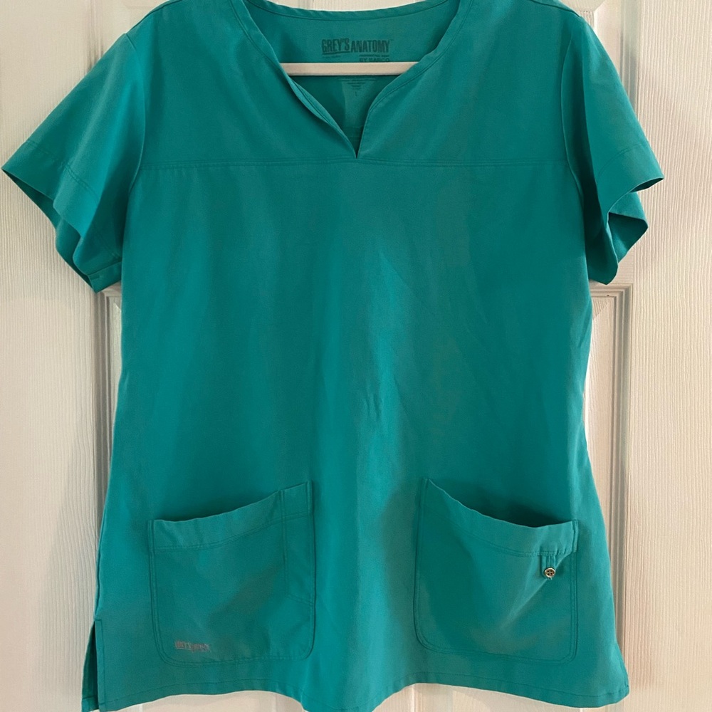 Greys anatomy sea foam green scrub set
